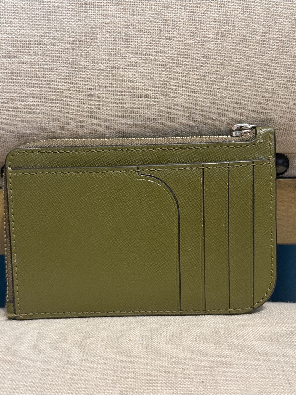 Kate Spade Olive Green Leather Zip Card Case with Keyring - Picture 2 of 9